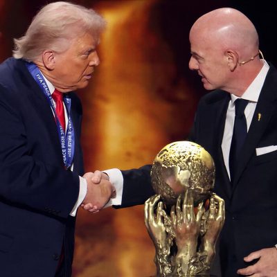 Gaza, Venezuela, Irán... la FIFA otorgó a Trump su primer "premio de la paz"