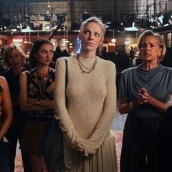 Hunter Schafer y Sharon Stone en Capítulo 4 titulado 'A Kitty le Gusta Bailar' de 'Euphoria'