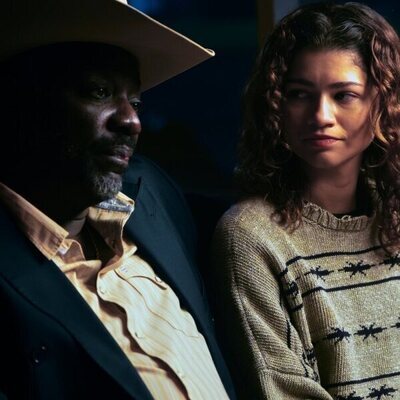 Zendaya y Adewale Akinnuoye-Agbaje en 'Este Cerdito' de 'Euphoria'