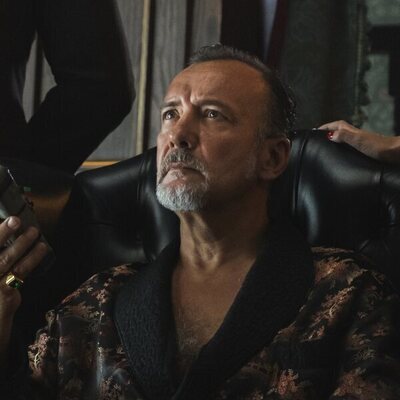 José Luis García Pérez en 2x08 titulado 'La felicidad es del que ama' de 'Berlín'