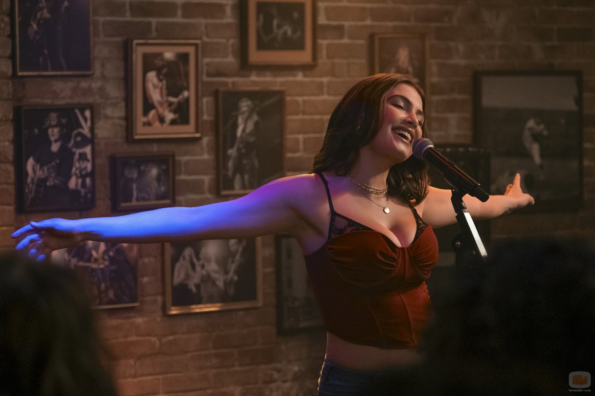 Ella Bright en 1x03 'El orgasmo' de 'Off Campus'