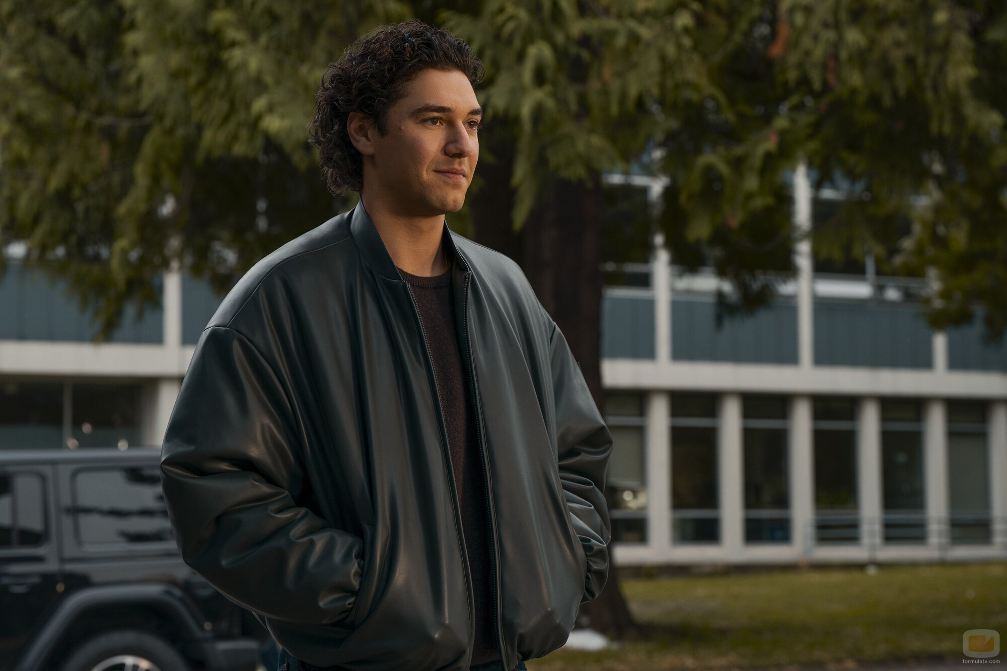 Belmont Cameli en 1x08 titulado 'Cambio de línea' de 'Off Campus'