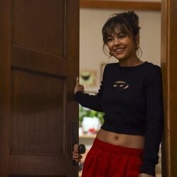 Mika Abdalla en el 1x08 de 'Off Campus'