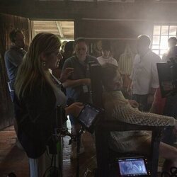 Leo Woodall en 1x01 'Siempre hemos vivido en el castillo' de 'Vladimir'