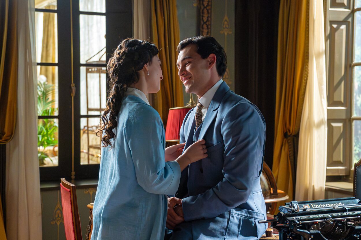 Ángela y Curro en una escena de 'La promesa'