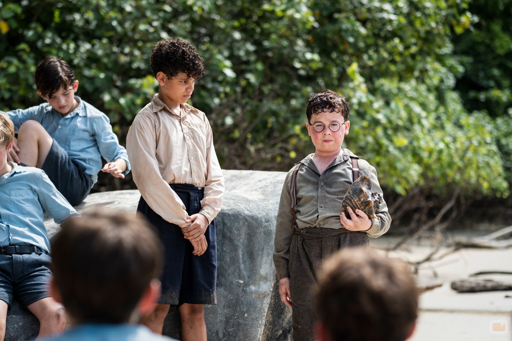 David McKenna y Winston Sawyers en 1x01 titulado 'Piggy' de 'El señor de las moscas'