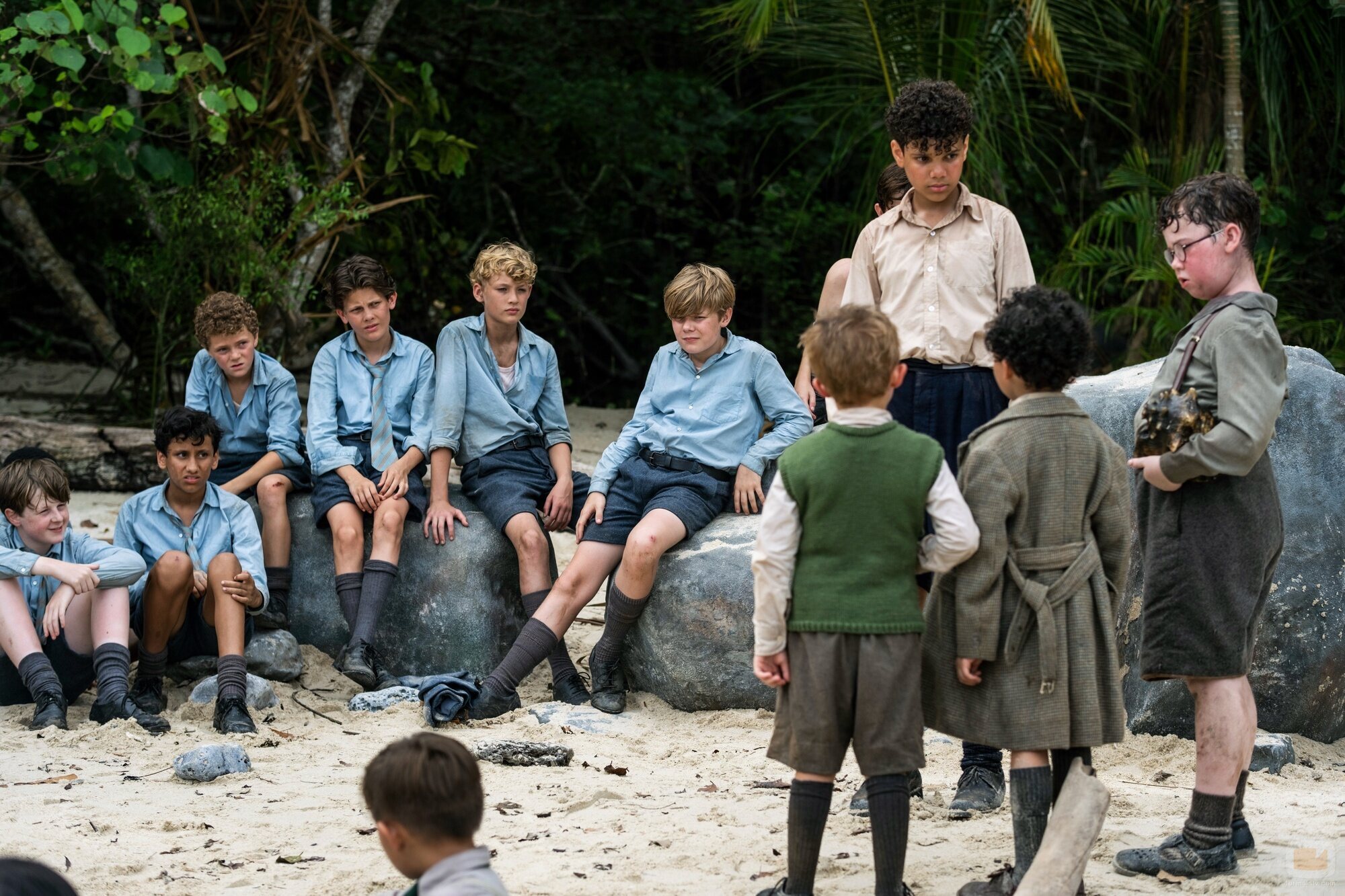 David McKenna y Lox Pratt en 1x01 titulado 'Piggy' de 'El señor de las moscas'