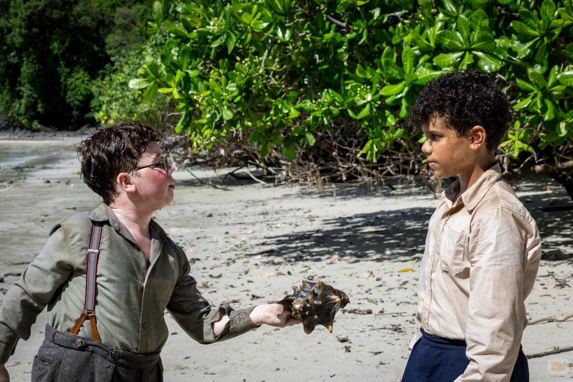 Winston Sawyers y David McKenna en la temporada 1 y el capítulo 01 de 'El señor de las moscas'