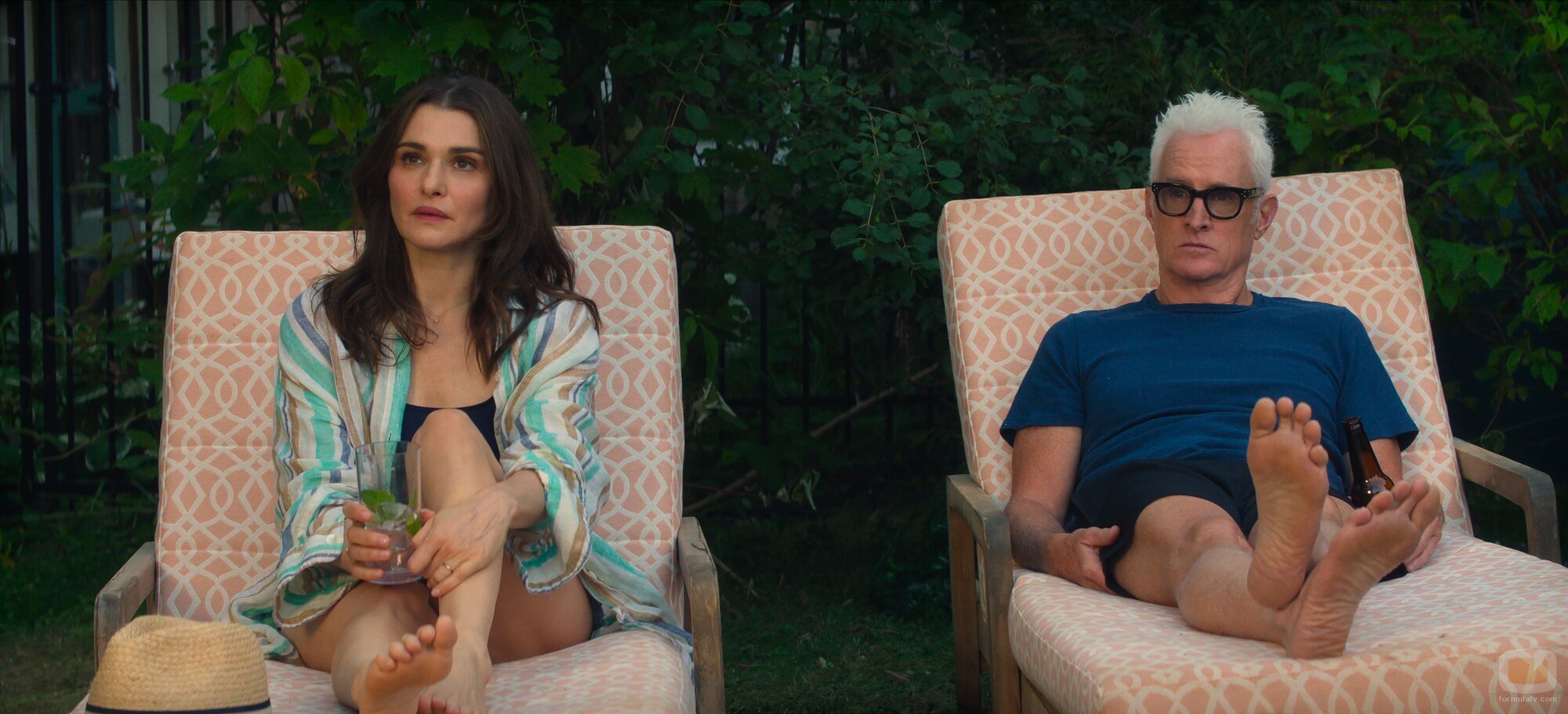 Rachel Weisz y John Slattery en 'Enormes cambios en el último minuto' de 'Vladimir'