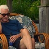 John Slattery en la temporada 1 y el capítulo 03 de 'Vladimir'