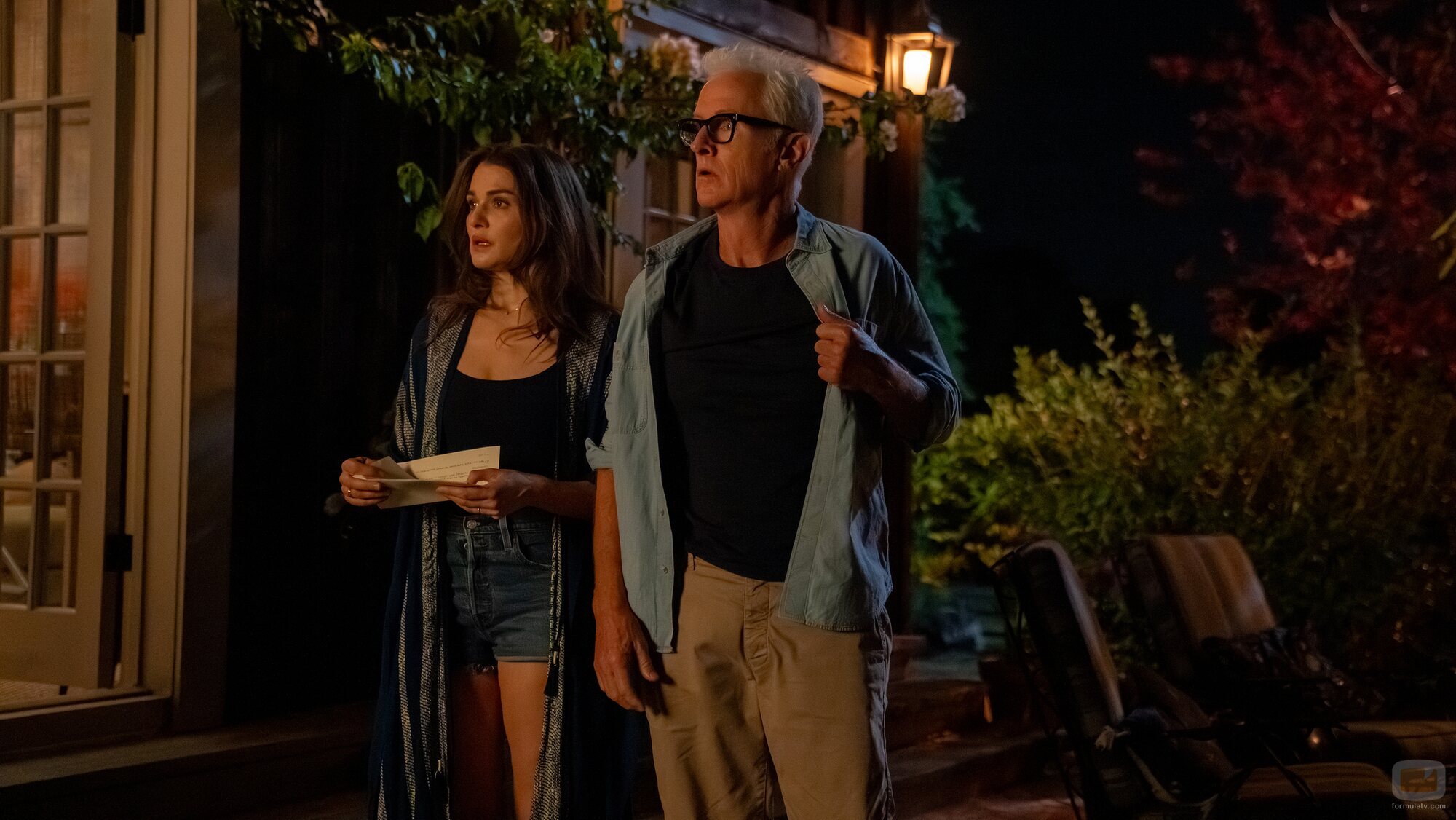 Rachel Weisz y John Slattery en 'Mal comportamiento' de 'Vladimir'