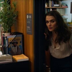Fotograma de Rachel Weisz en Capítulo 4 titulado 'Mal comportamiento' de 'Vladimir'