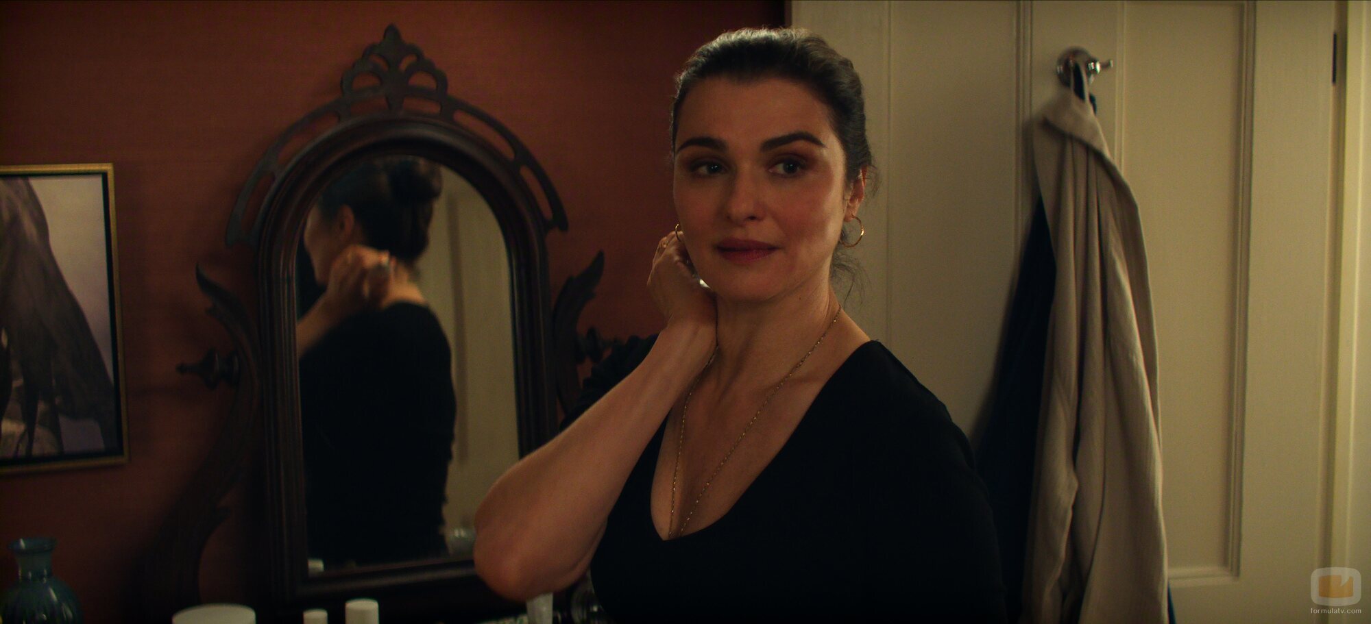 Vistazo a Rachel Weisz en 1x04 'Mal comportamiento' de 'Vladimir'