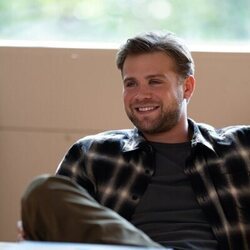 Leo Woodall en 'Mal comportamiento' de 'Vladimir'