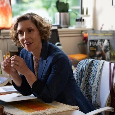 Miriam Silverman en el 1x05 de 'Vladimir'