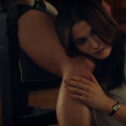 Rachel Weisz en Capítulo 7 titulado 'Todo lo que asciende debe coverger' de 'Vladimir'