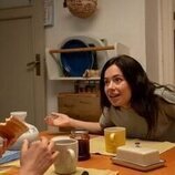 Anna Castillo en 1x02 'Episodio 2' de 'Se tiene que morir mucha gente'