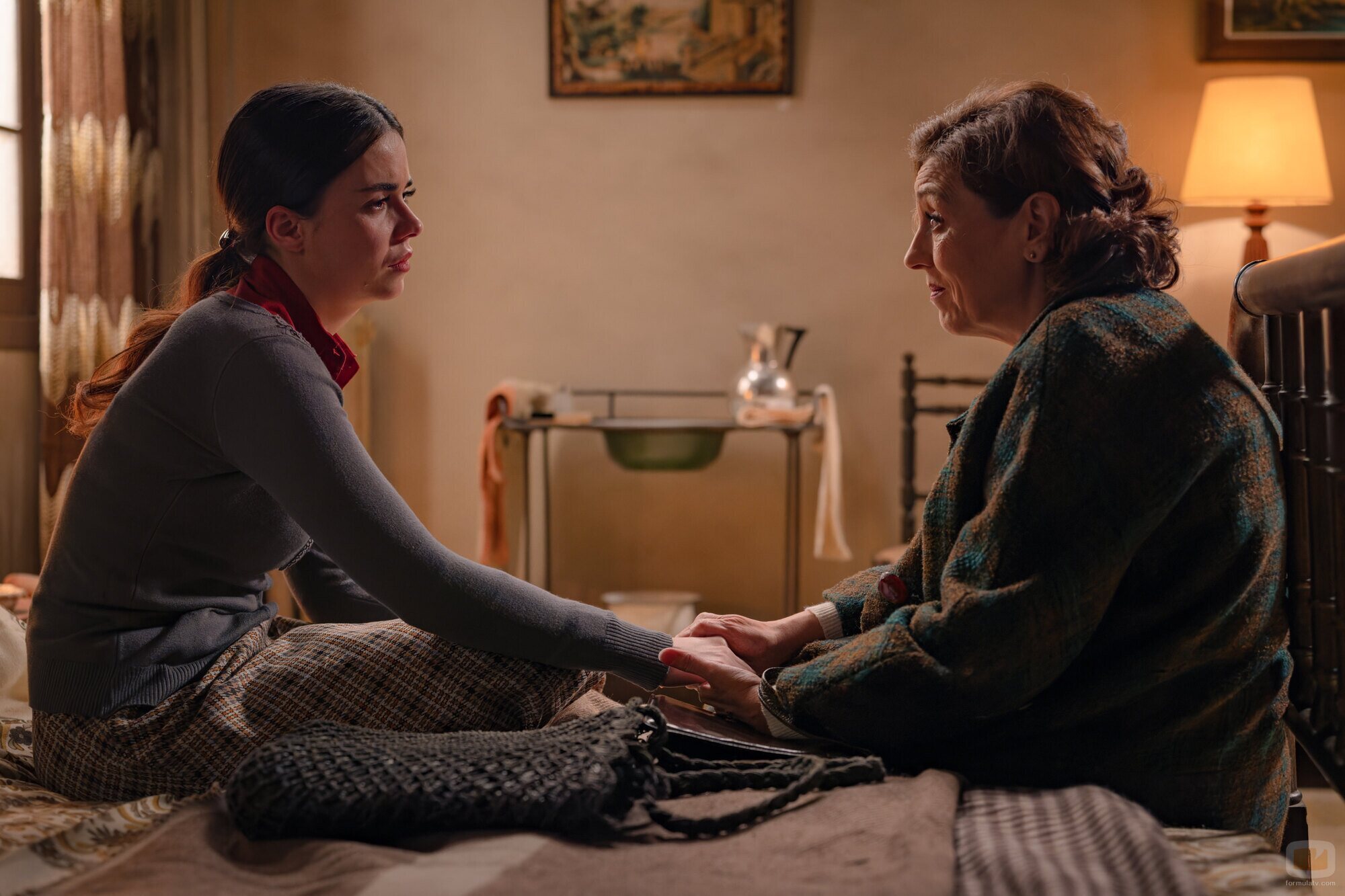 Pepa Aniorte y Marina Orta en la temporada 3 y el capítulo 87 de 'Sueños de libertad'