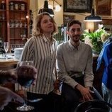 María Rodríguez Soto y Enric Auquer en Capítulo 1 titulado 'Episodio #1.1' de 'Ravalear'