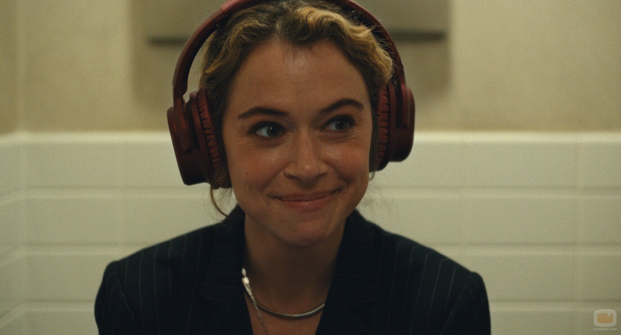 Tatiana Maslany en la temporada 1 y el capítulo 01 de 'Satisfacción garantizada'