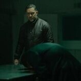 Tom Hardy en el 1x01 de 'Tierra de mafiosos'