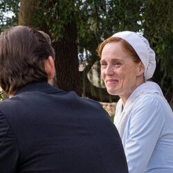 María Castro y Daniel Schröder en 7x101 titulado 'Lunes 25 de mayo de 2026' de 'La promesa'