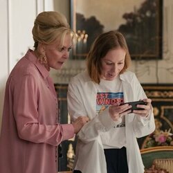 Hannah Einbinder y Jean Smart en 'EGOT' de 'Hacks'