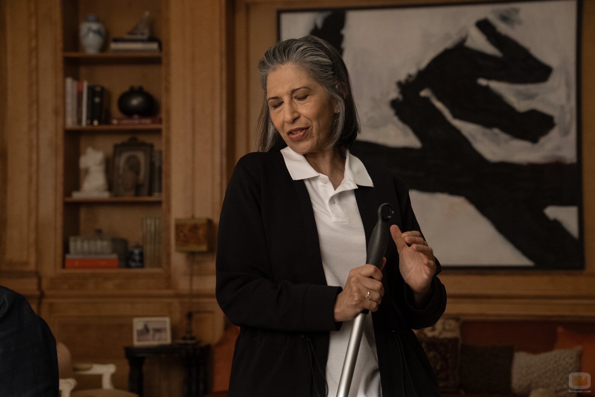 Rose Abdoo en Capítulo 1 titulado 'EGOT' de 'Hacks'
