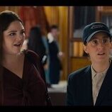 Megan Stalter y Robby Hoffman en 5x04 titulado '¿Quién Hace La Cena?' de 'Hacks'
