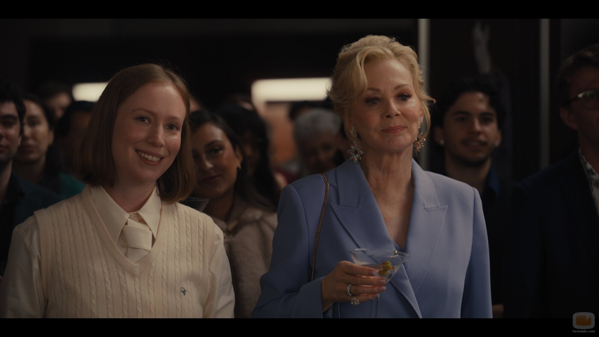 Hannah Einbinder y Jean Smart en 5x04 '¿Quién Hace La Cena?' de 'Hacks'