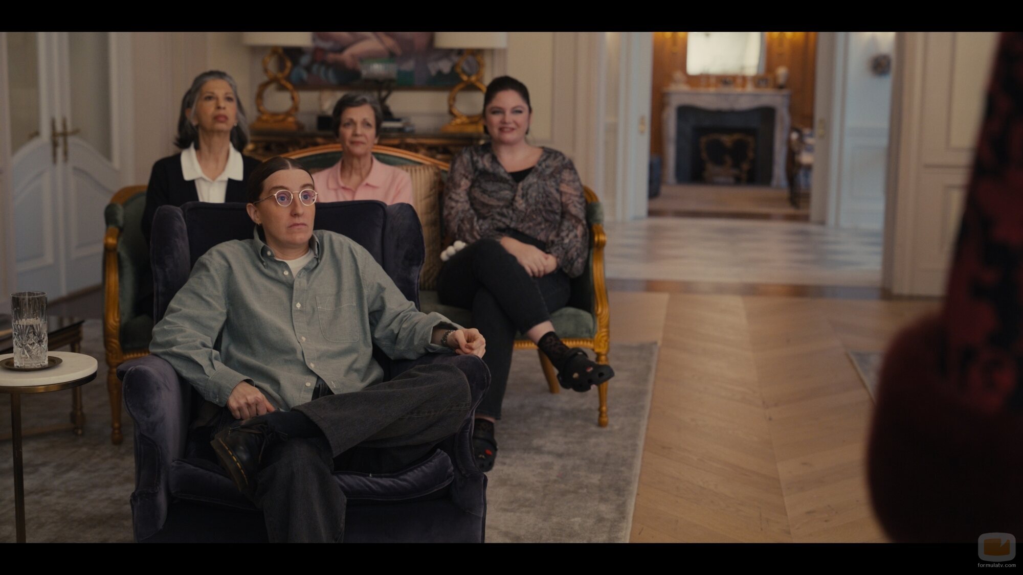 Captura de 5x04 de 'Hacks'