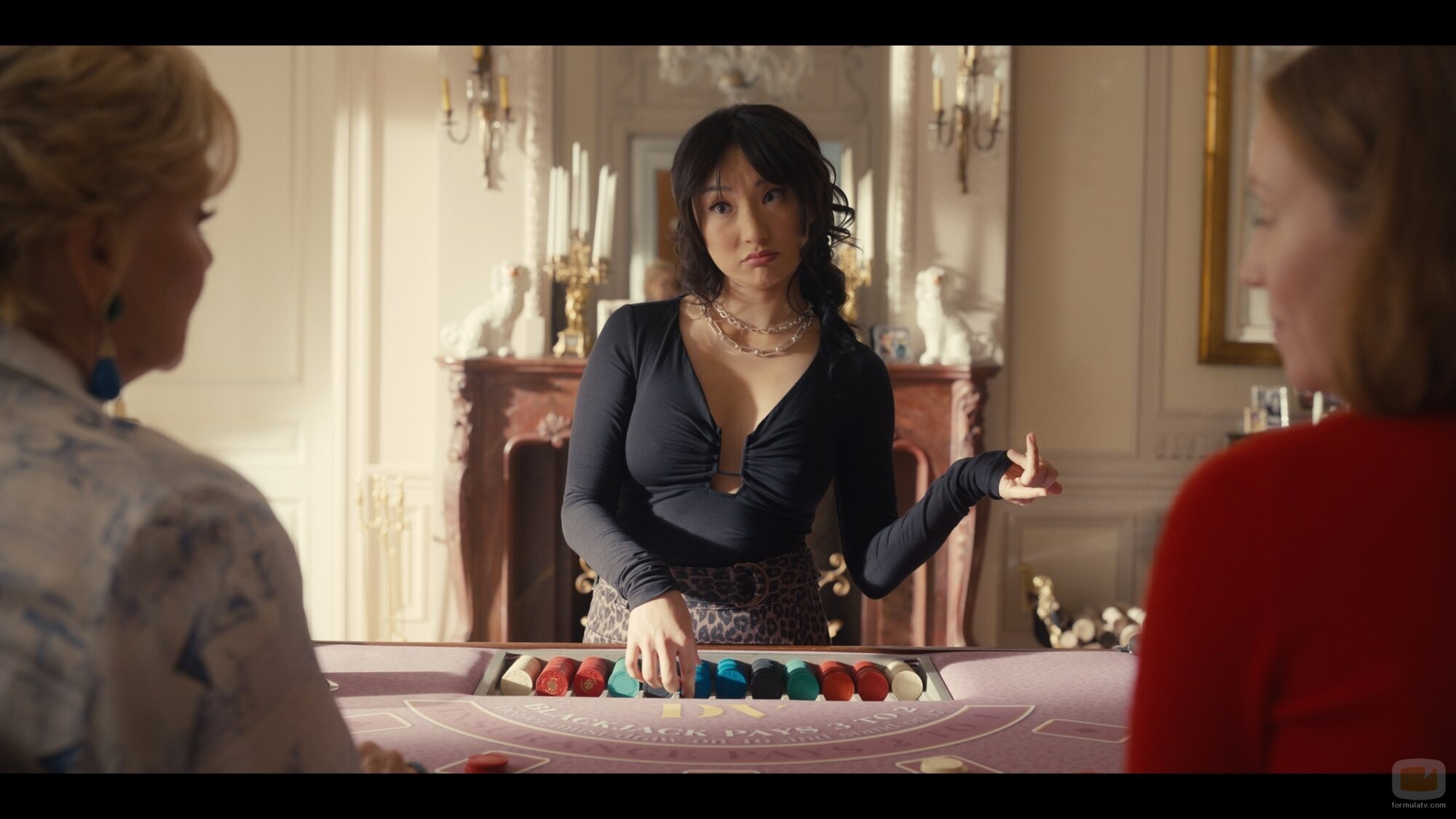 Poppy Liu en la temporada 5 y el capítulo 05 de 'Hacks'