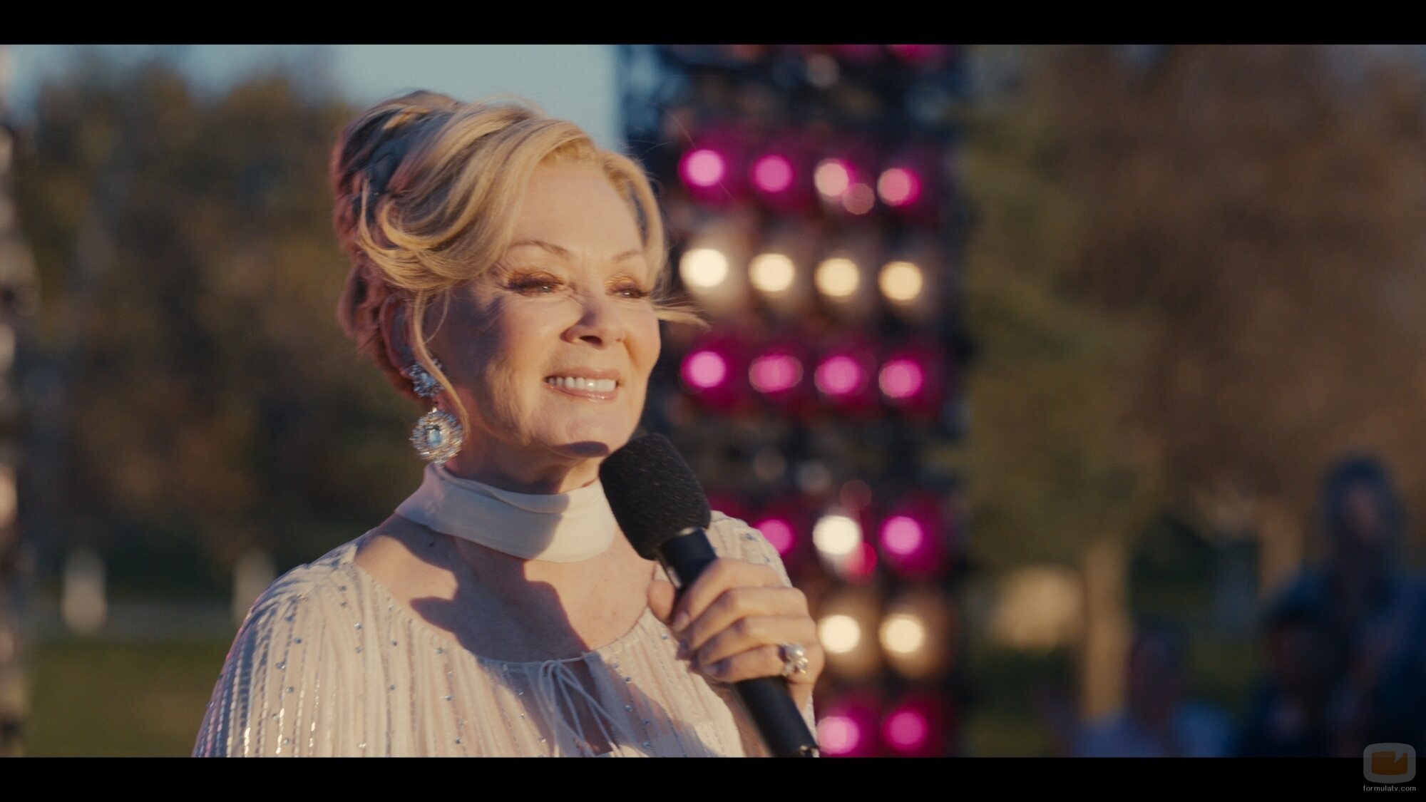 Instantánea de Jean Smart en el 5x09 de 'Hacks'