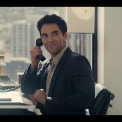 Paul W. Downs en 5x10 titulado 'Hacks' de 'Hacks'