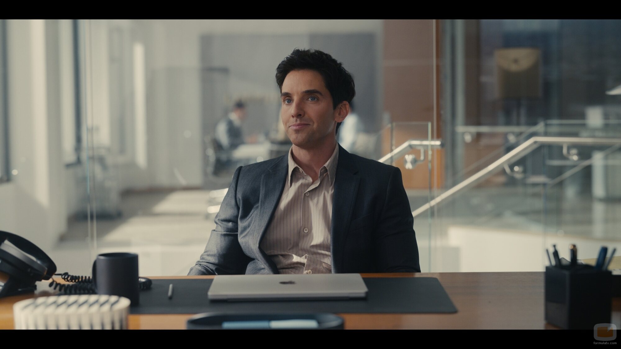Paul W. Downs en el 5x10 de 'Hacks'