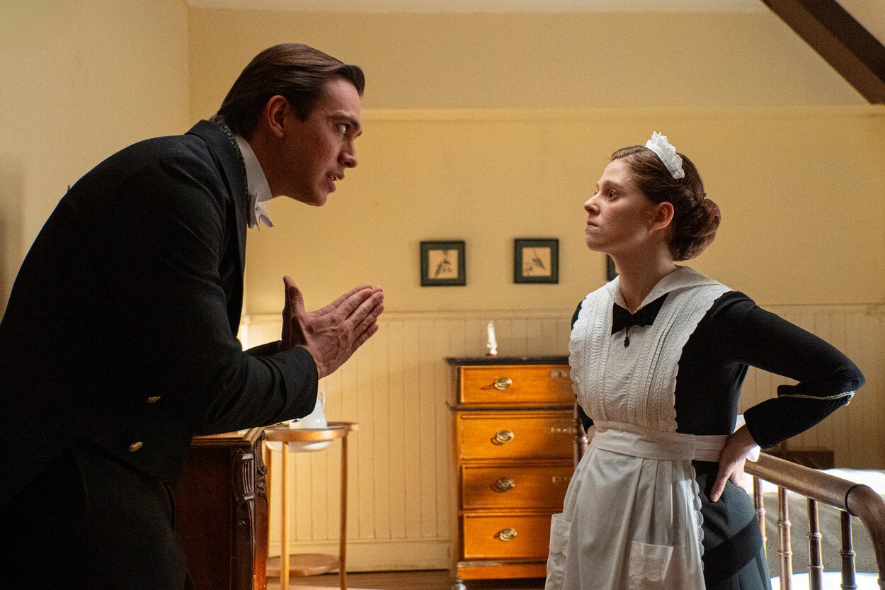María y Carlo discuten en un capítulo de 'La promesa'