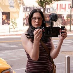 Laura Silverman en 3x01 'Valerie consigue un nuevo capítulo' de 'The Comeback'