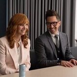 Lisa Kudrow y Dan Bucatinsky en 'Valerie tiene un secreto' de 'The Comeback'