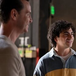 Tony Macht en 3x05 'Valerie enciende una vela' de 'The Comeback'