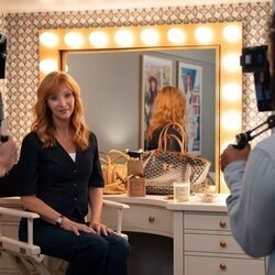 Still de Lisa Kudrow en 3x05 titulado 'Valerie enciende una vela' de 'The Comeback'