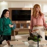 Lisa Kudrow y Ella Stiller en Capítulo 6 titulado 'Valerie está sola en casa' de 'The Comeback'
