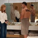 Damian Young y Lisa Kudrow en el 3x07 de 'The Comeback'