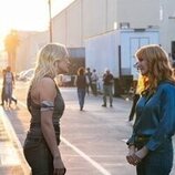 Lisa Kudrow y Malin Akerman en Capítulo 7 titulado 'Valerie busca la verdad' de 'The Comeback'