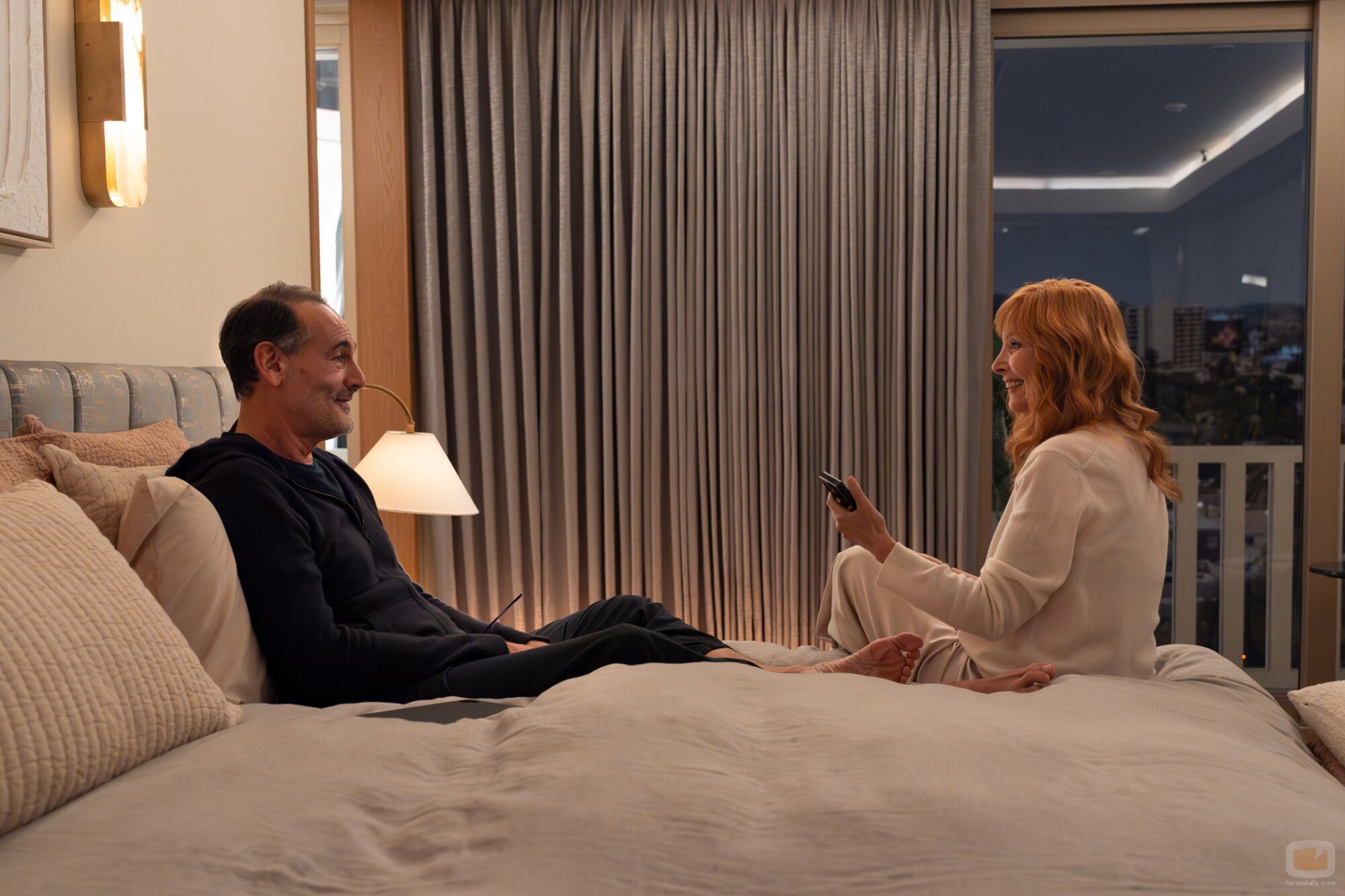 Lisa Kudrow y Damian Young en la temporada 3 y el capítulo 08 de 'The Comeback'