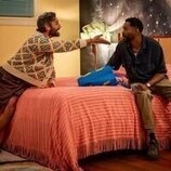Marco Calvani y Colman Domingo en 'Senderismo' de 'The Four Seasons'