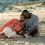 Imagen de Colman Domingo y Marco Calvani en el 2x04 de 'Las cuatro estaciones'