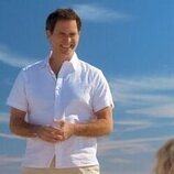 Steven Pasquale en 2x04 titulado 'En el paseo marítimo' de 'Las cuatro estaciones'