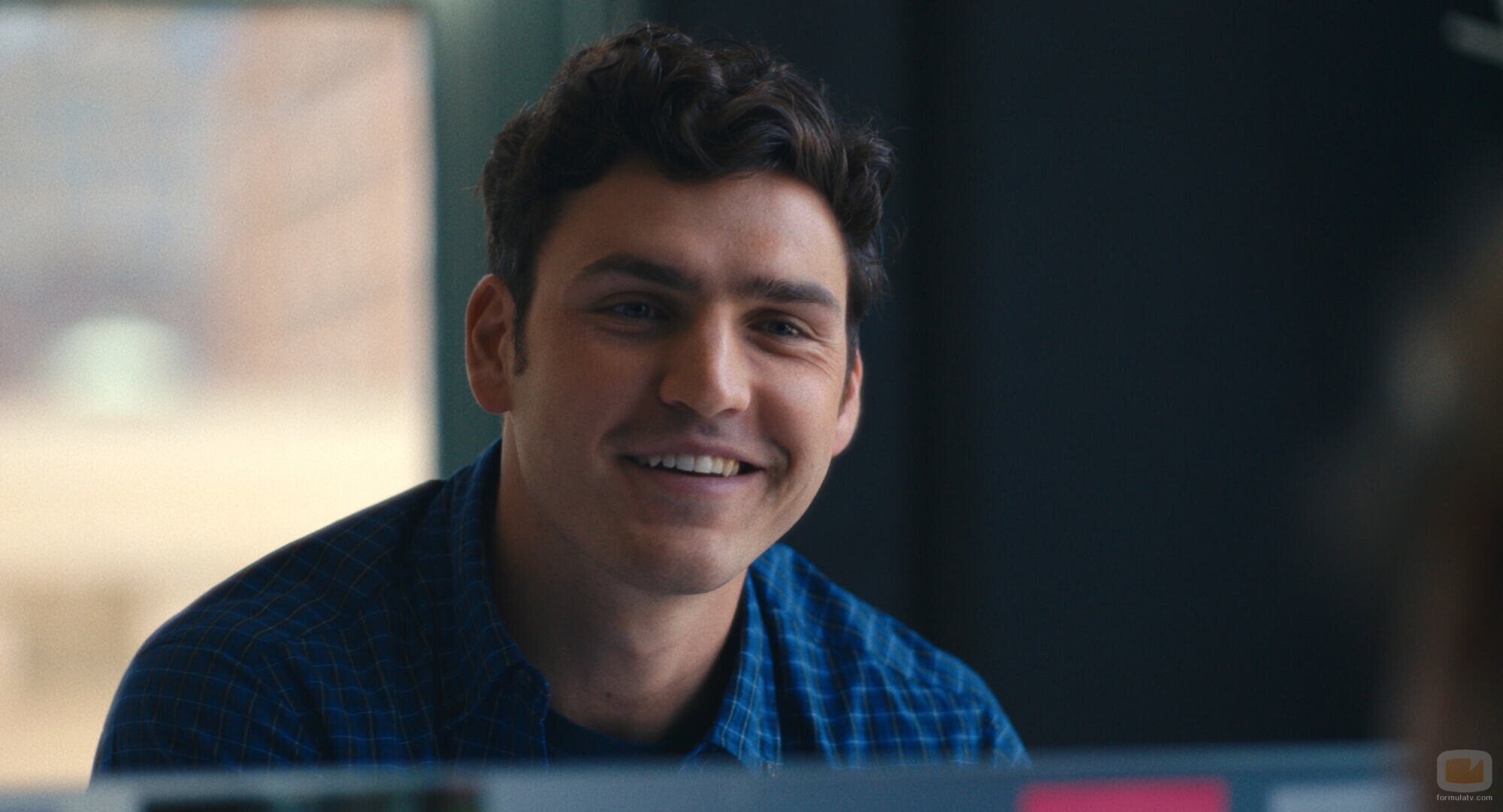 Charlie Hall en la temporada 1 y el capítulo 03 de 'Satisfacción garantizada'