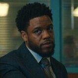 Jon Michael Hill en Capítulo 4 titulado 'Pasas' de 'Satisfacción garantizada'