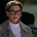 Annette Bening en 1x01 'Sin atajos' de 'Lucky'